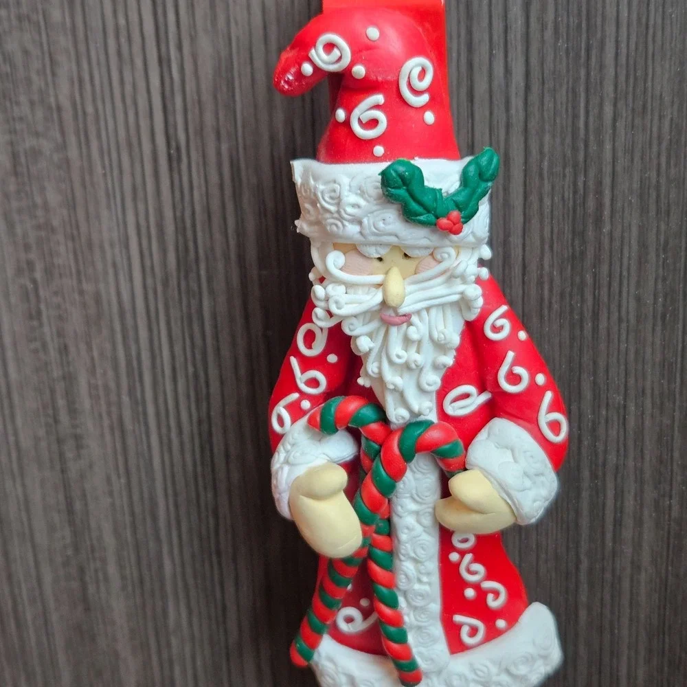 Over‎ The Door Clay Santa's Christmas Wreath Holder Metal Hanger